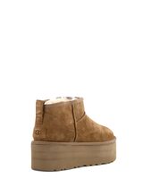 Ugg W Classic Ultra Mini Platform