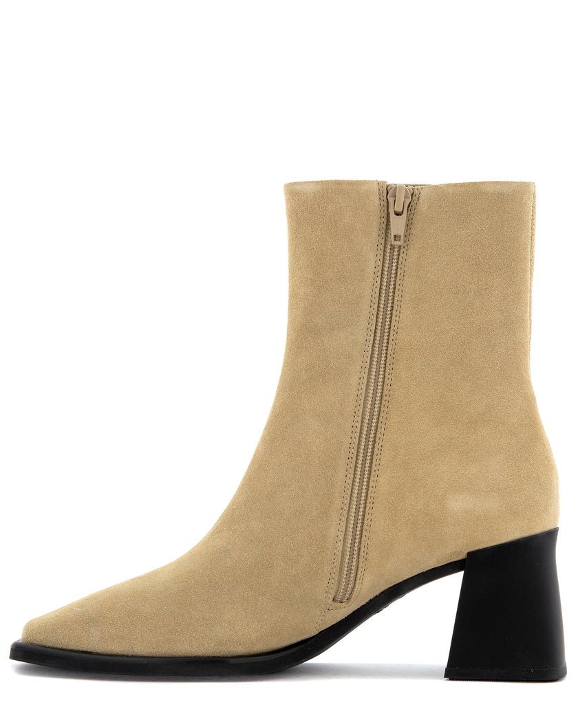 Vagabond  Shoemakers Hedda