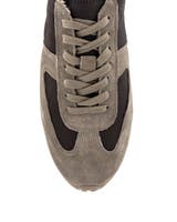 Foot News Sneaker