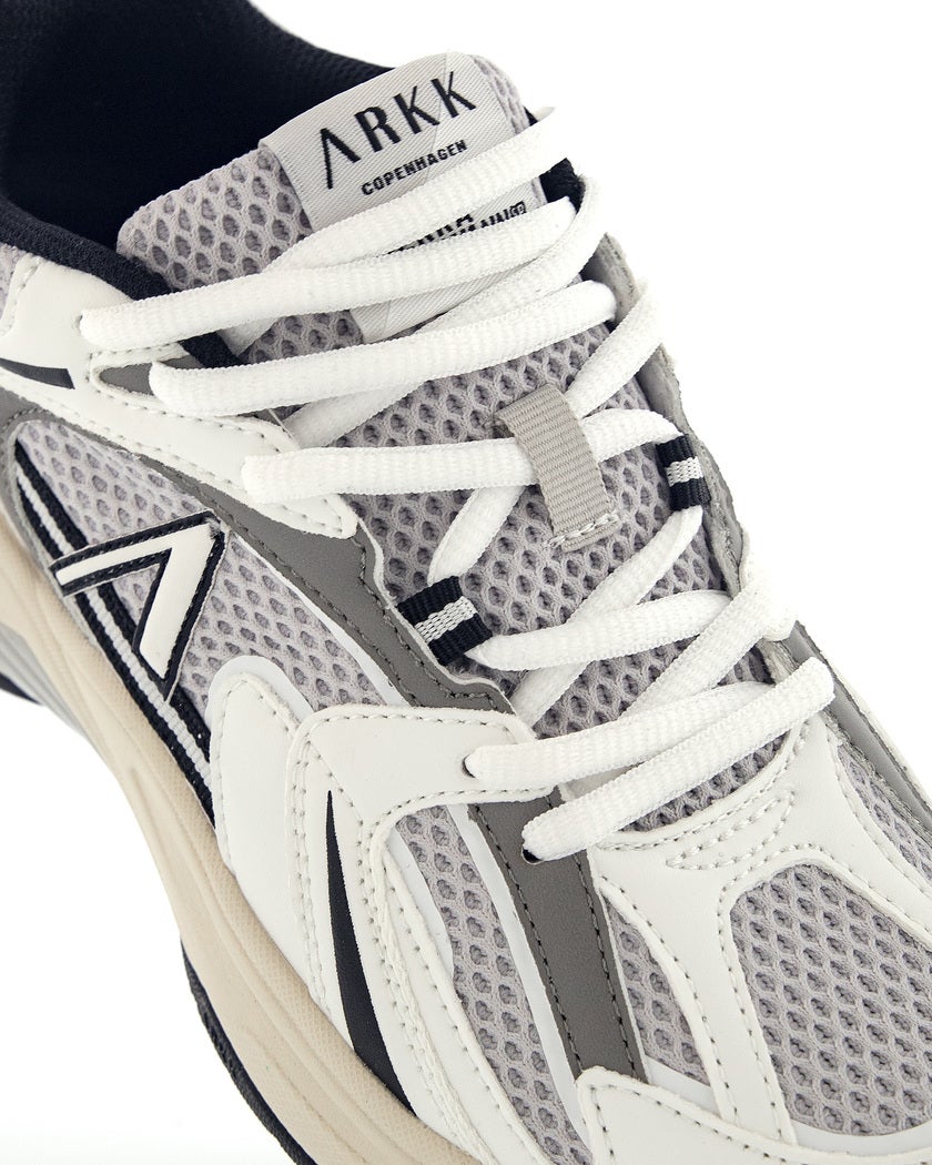 ARKK Oserra White Black - Women