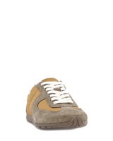Foot News Sneaker