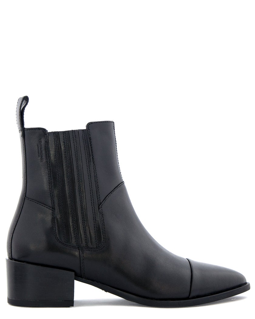 Vagabond  Shoemakers Marja