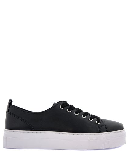 Ella of Sweden Sneaker