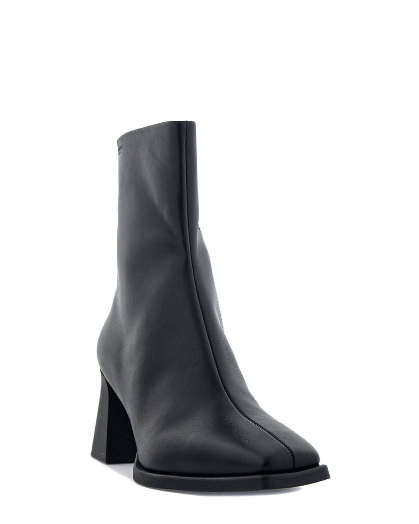 Vagabond  Shoemakers Hedda