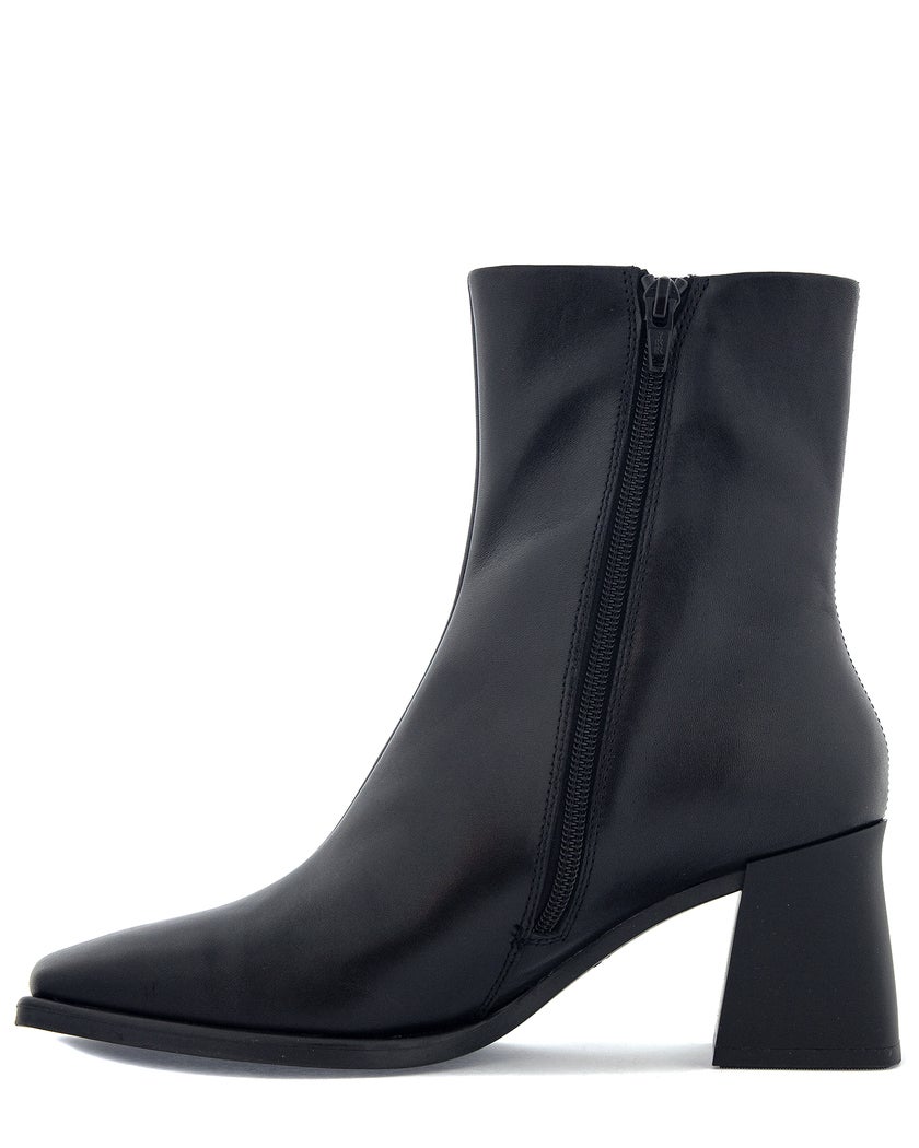 Vagabond  Shoemakers Hedda